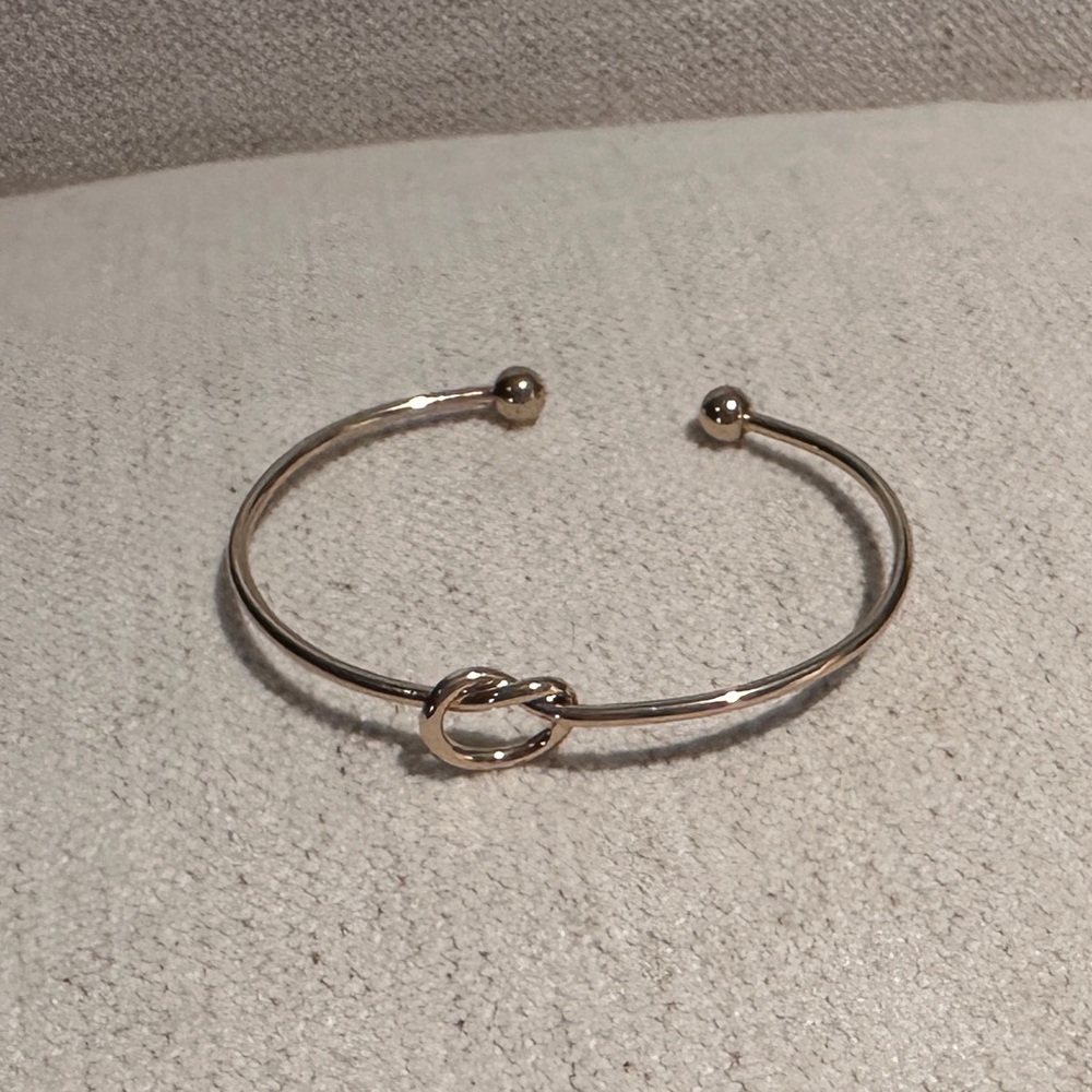 Infinity Knot Gold Bracelet